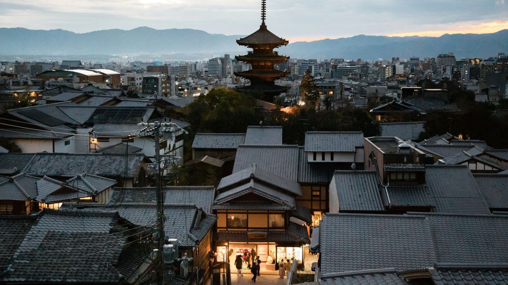 Streets of Kyoto, one of the 10 Best Places to Visit in Japan for an Unforgettable Adventure
