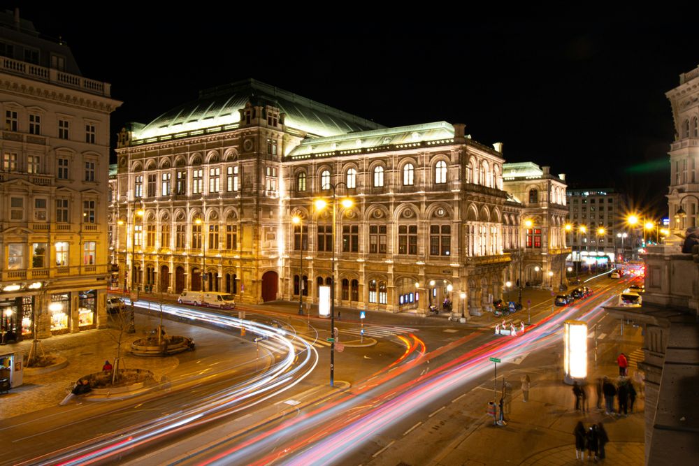Marvel at the Vienna State Opera House one of the  Best Free Things to Do in Vienna