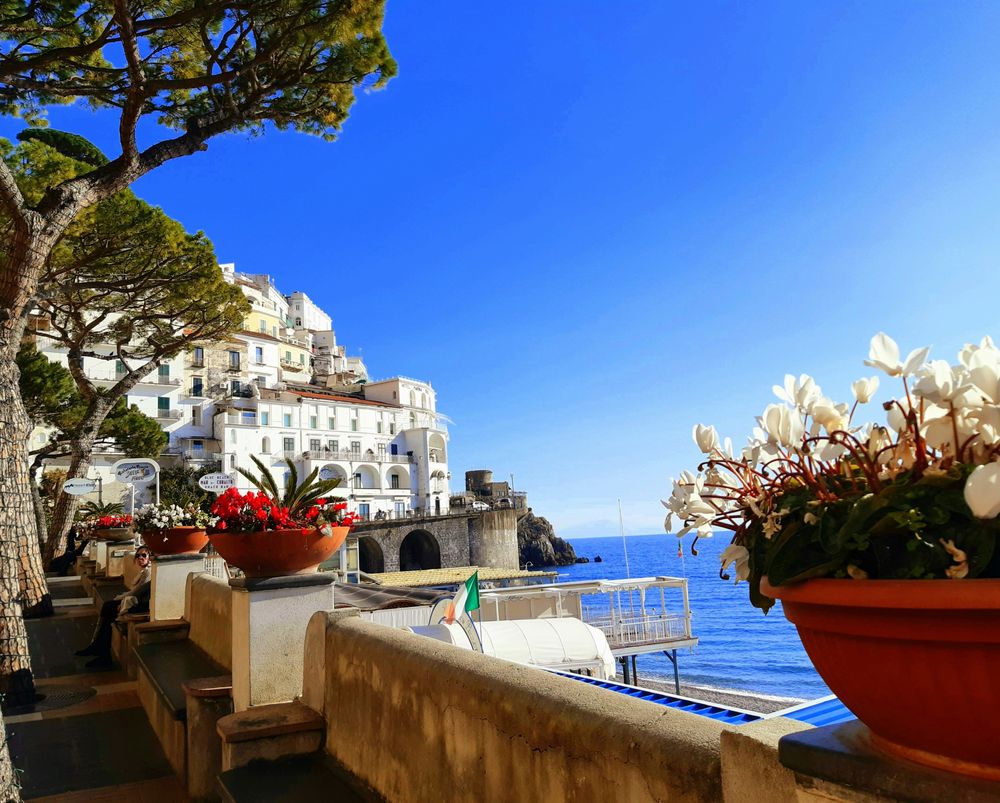 Seaside in Amalfi in the Best Restaurants in Amalfi: