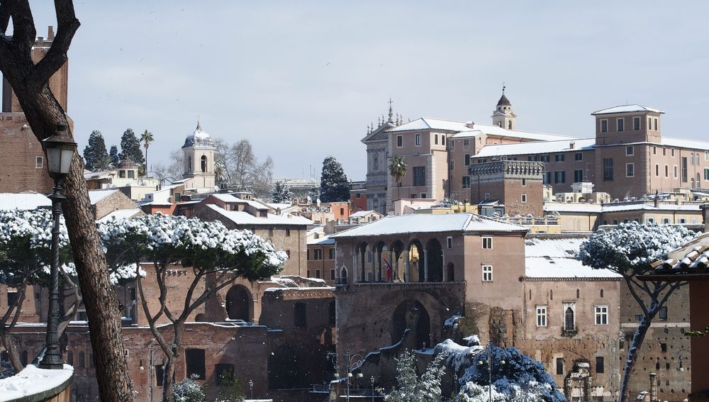 Snow covered Rome in the Best Time to Visit Rome
