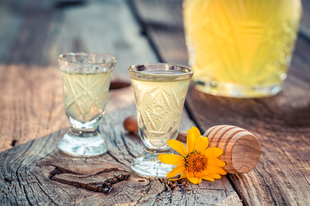 Limoncello one of the Best Tuscan Souvenir