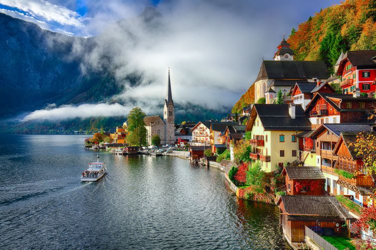 Hallstatt landscape photo, a hidden gem to visit in Europe